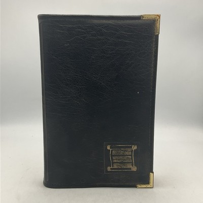Webster s New World Dictionary Modern Desk Edition Leather 1968 Vintage Hardcove