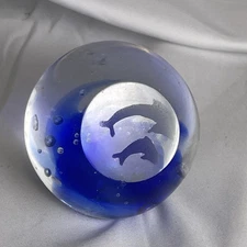 Vintage Etched Blue Dolphin Round Art Glass Paperweight Ocean Seashore Bubbles