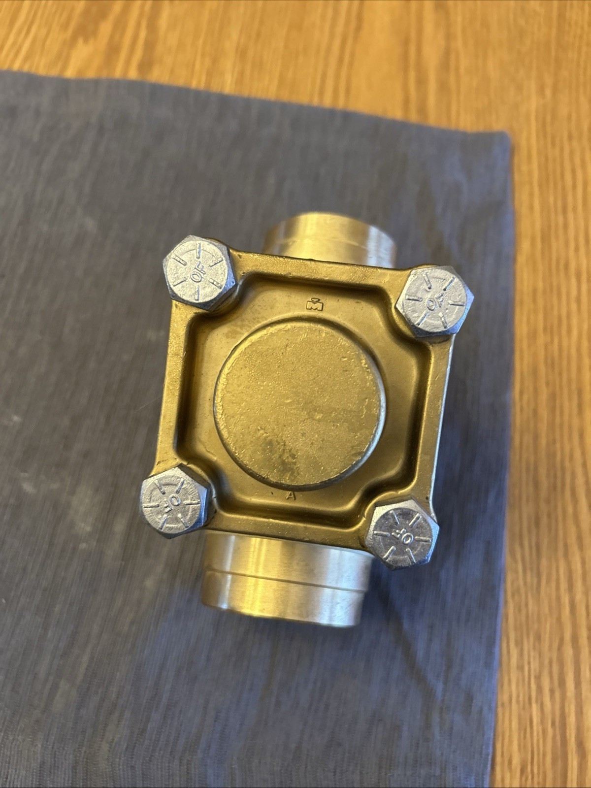 Mueller Industries B34239 2 1/8 Four-Bolt Check Valve