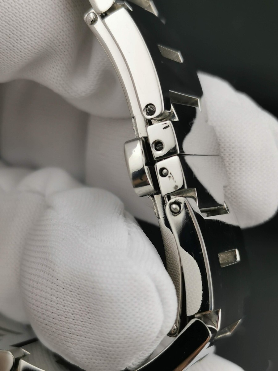 AO139　FENDI　3050L　オロロジ　クォーツ　ブラック FENDI Orologi 3050L Women's Watch | Clean Condition | Japan