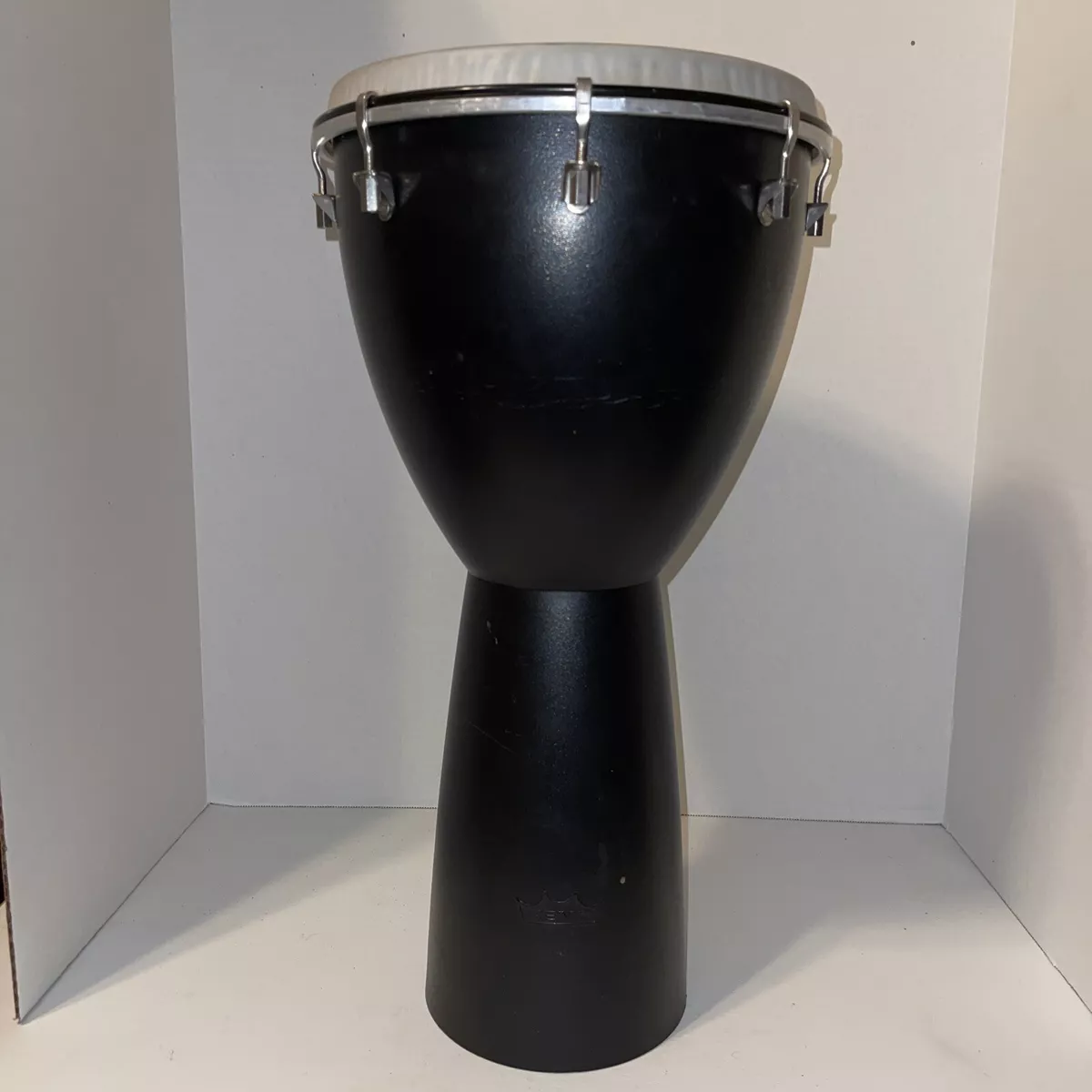 Remo Advent Djembe 10 x 20 in. Black. ALST