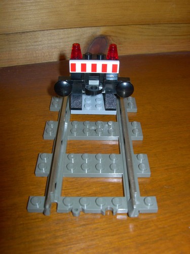 Lego 10027 Train Track Buffer Stop 9V RC 60052 7939 10219 3677 10194 79111 Set - Afbeelding 1 van 1