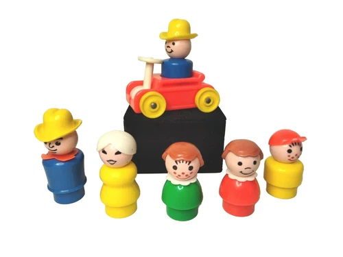 Vintage FISHER-PRICE Play Family Farm Little People and Car Lot
