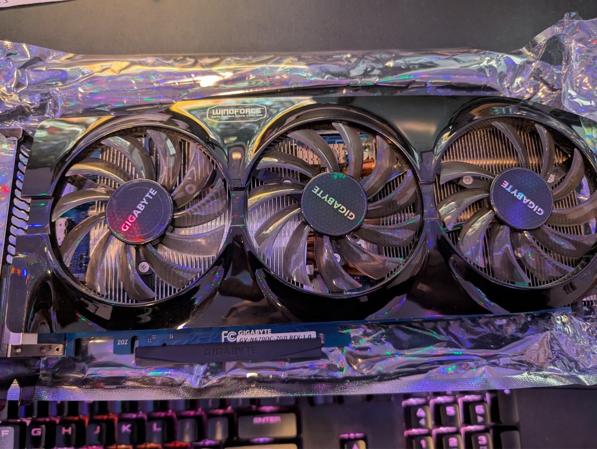 GIGABYTE GTX 670 Windforce 2GB GDDR5 256-bit PCI 3 x16 GV-N670OC