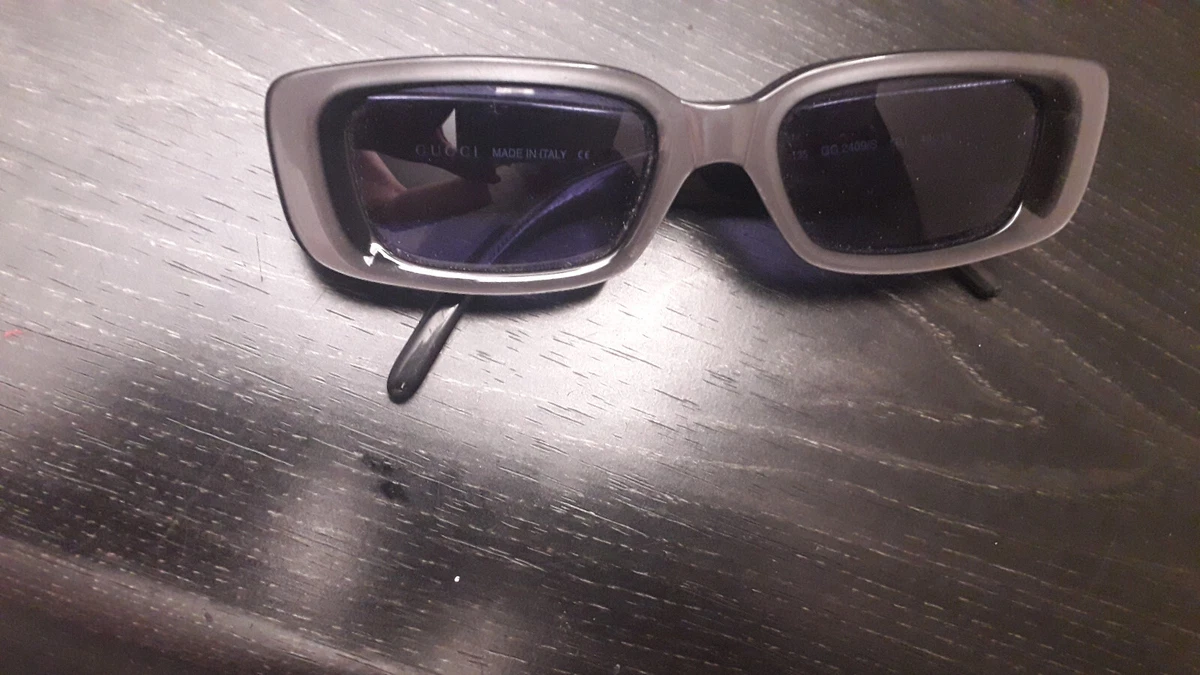 AUTHENTIC GUCCI VINTAGE Women s Sunglasses 135 GG2409 S 5BJ 49 19 Metallic Blue