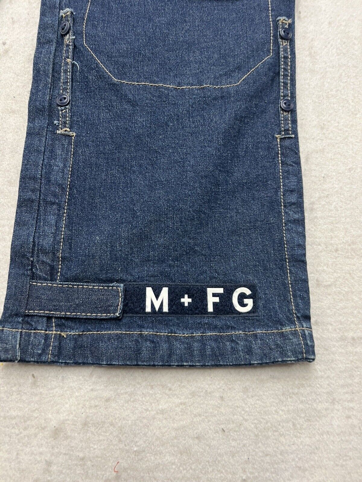 Picture 3 of 6