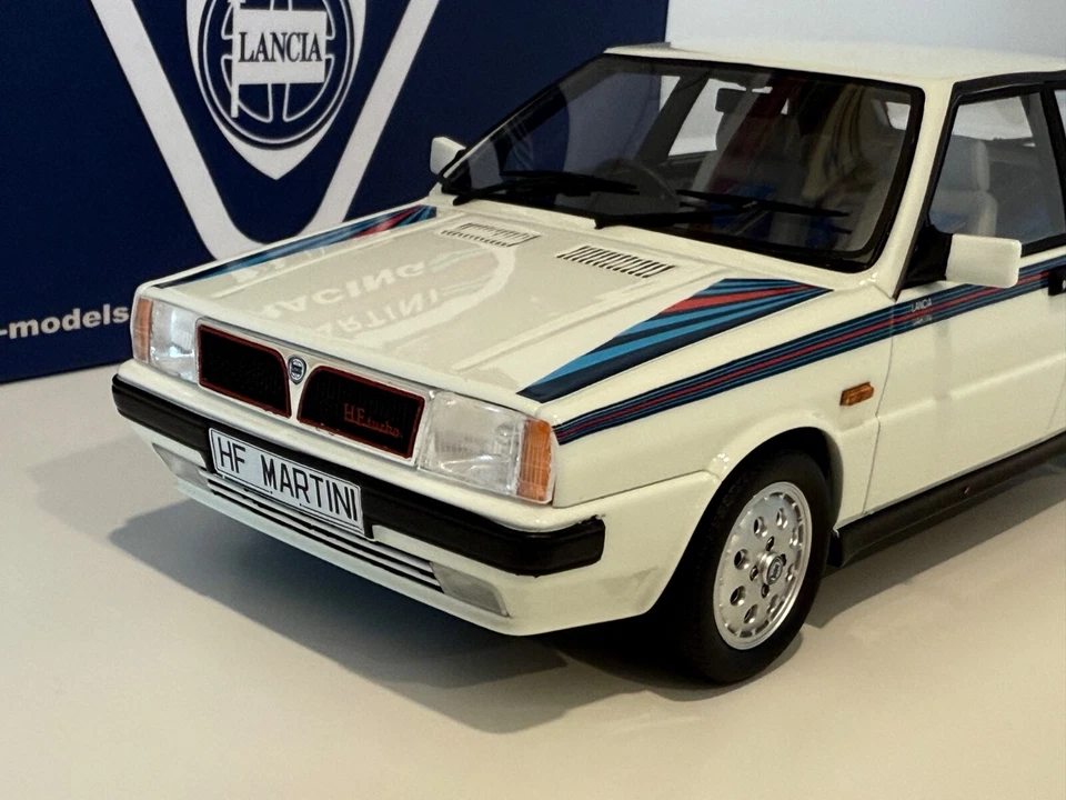 МОДЕЛЬ LAUDORACING 1/18 LANCIA DELTA 1600 HF TURBO MARTINI ВЕЛИКОБРИТАНИЯ ограниченный выпуск 48/130 - Изображение 4 из 4