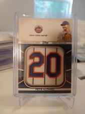 2022 Topps Series 1 Pete Alonso Player Jersey Number Medallion JNM-PA blue borde