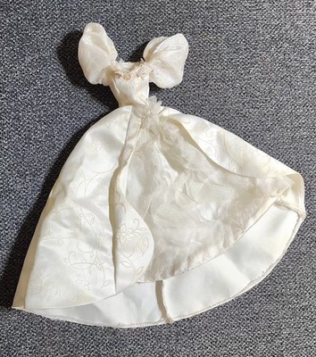 Very Rare Disney Enchanted Fairytale Wedding Doll Dress (Barbie Size) Fair Cond