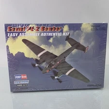 HobbyBoss 80296 1:72 Soviet PE-2 Bomber Model Kit Aircraft SEALED