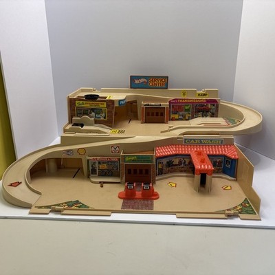 vintage hot wheels service center playset