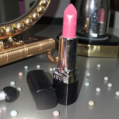 Avon ULTRA CREAMY Lippenstift Farbe Rose Mauve Pflege SQUALAN Cremig Weiße Zähne