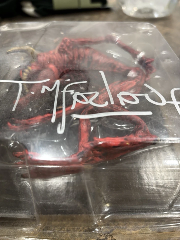 Violador McFarlane Toys Spawn edição limitada 1995 assinado por Todd McFarlane - Imagem 2 de 4