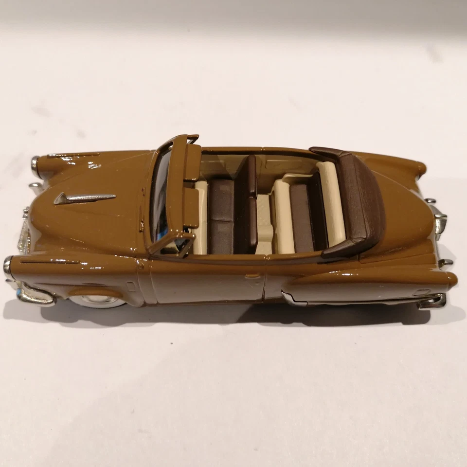 Brooklin Modelos 1:43 Diecast 1952 Studebaker Commander Convertible Foto 4 de 4