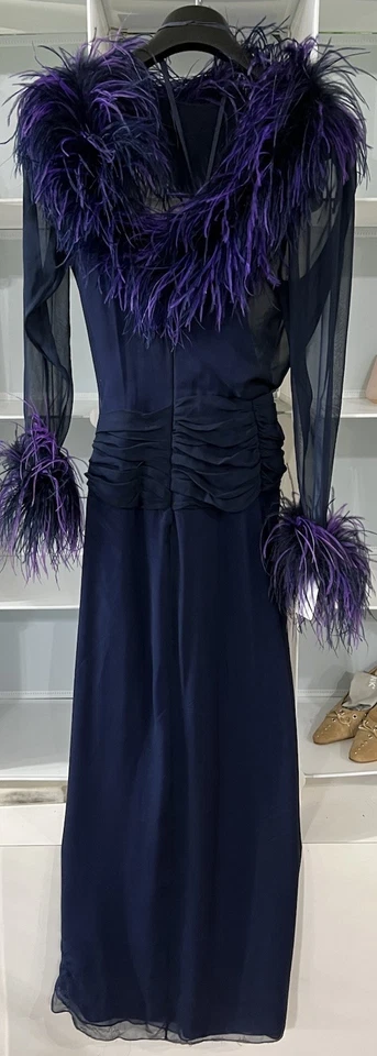 Vintage Lillie Rubin feathered accent gown w/jewel encrusted broach small gown - Image 2 of 4