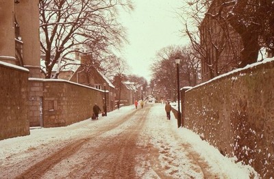 Foto 6x4 High Street, Old Aberdeen Aberdeen\/NJ9206 Nach einem Schneefall um 1977