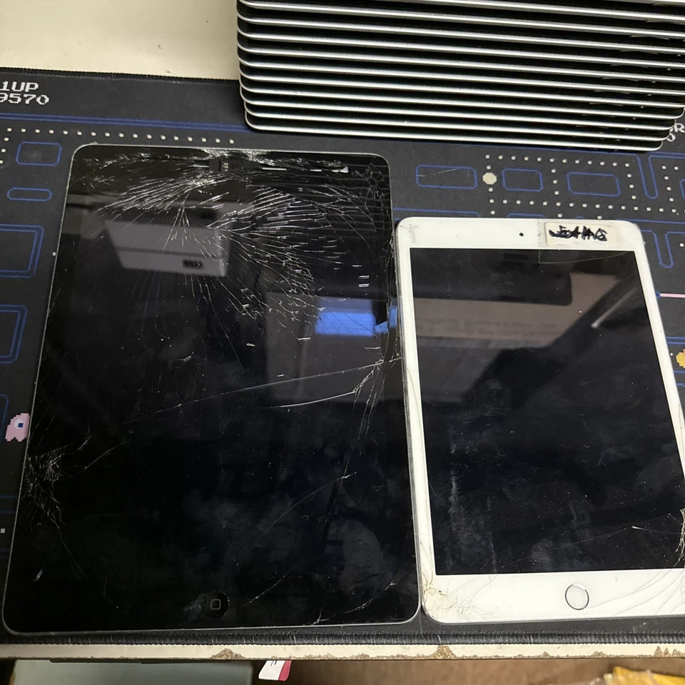 20 Lot Apple iPad 2 A1395 2nd Gen 16GB / 32GB Lot of 20 - Image 2 of 4