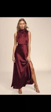 Lulu's Classic Elegance Burgandy size S
