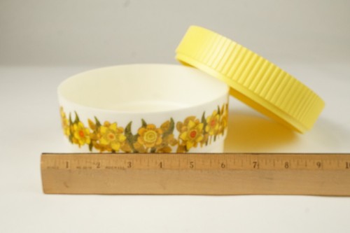 Vintage 70s Alladinware Stackable Canister Yellow Sunflower Medium Size - Picture 4 of 4