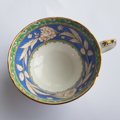 Grosvenor China Bone China Teetasse mit Fuß blau Herzogin England Keramik HAIRLINE