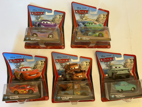 Disney Pixar CARS 2 films jouets moulés sous pression Mattel 2010 MOC (LOT de 5) Neuf dans sa boîte - Photo 1 sur 7