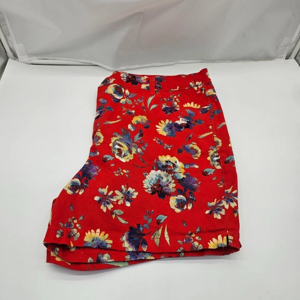 Gloria Vanderbilt Plus Size Amanda Red Purple Floral Denim Size 20W Shorts - Image 2 of 4