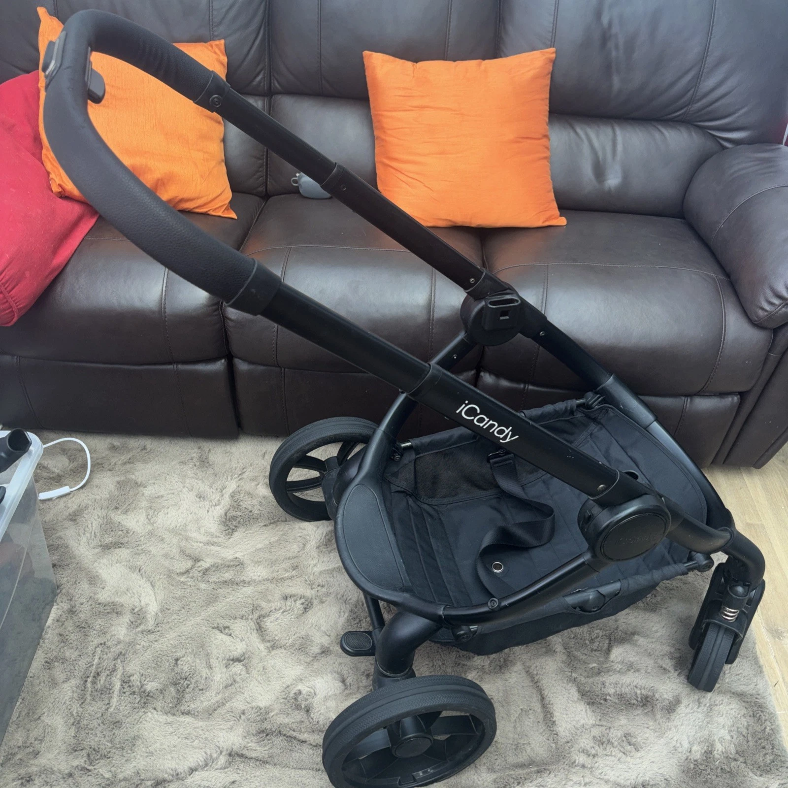 Icandy Peach 7 Chassis / Frame With Wheels - black
Opens in a new window or tab