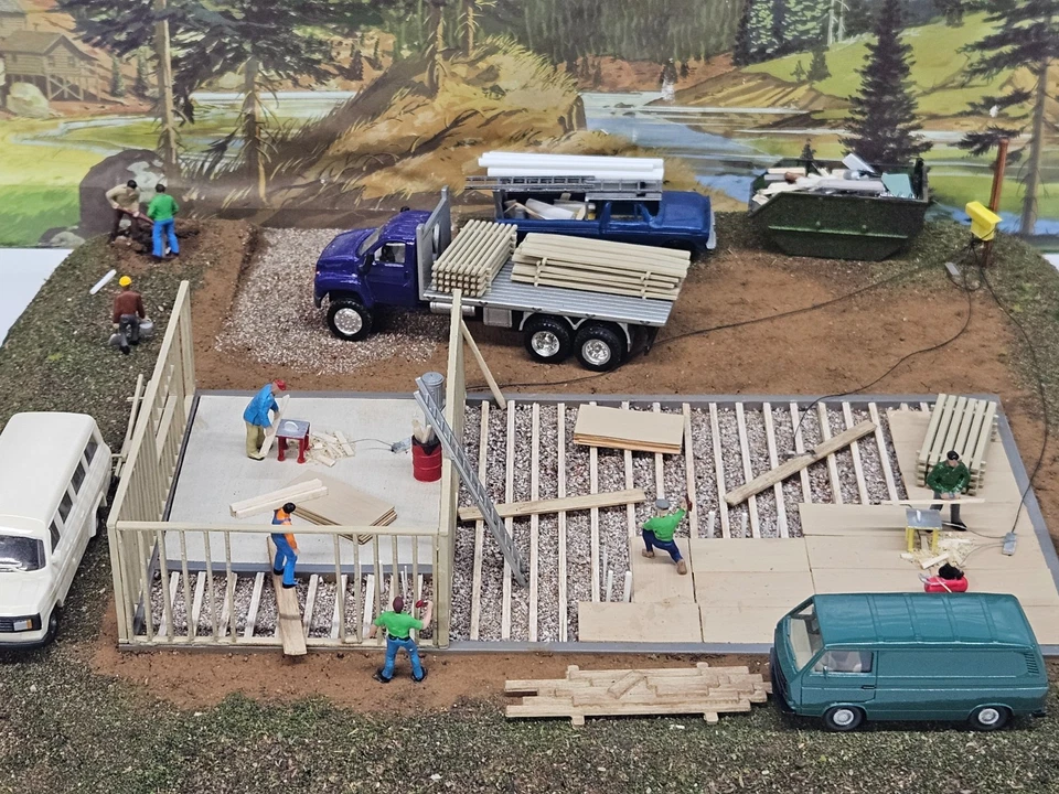 NEW BUILT HO HOUSE UNDER CONSTRUCTION FOR TRAIN LAYOUT TRUCKS, PEOPLE NICE - Image 4 of 4