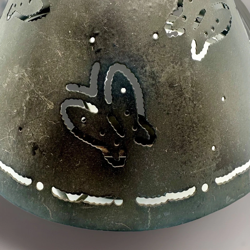 "Linterna portavelas de hojalata rústica con diseño de recorte de mariposa - 9,5"" de ancho" Foto 4 de 4