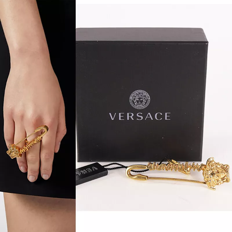 XS NEW $395 VERSACE TRIBUTE Gold Tone Brass LOGO MEDUSA Head Safety Pin RING NIB