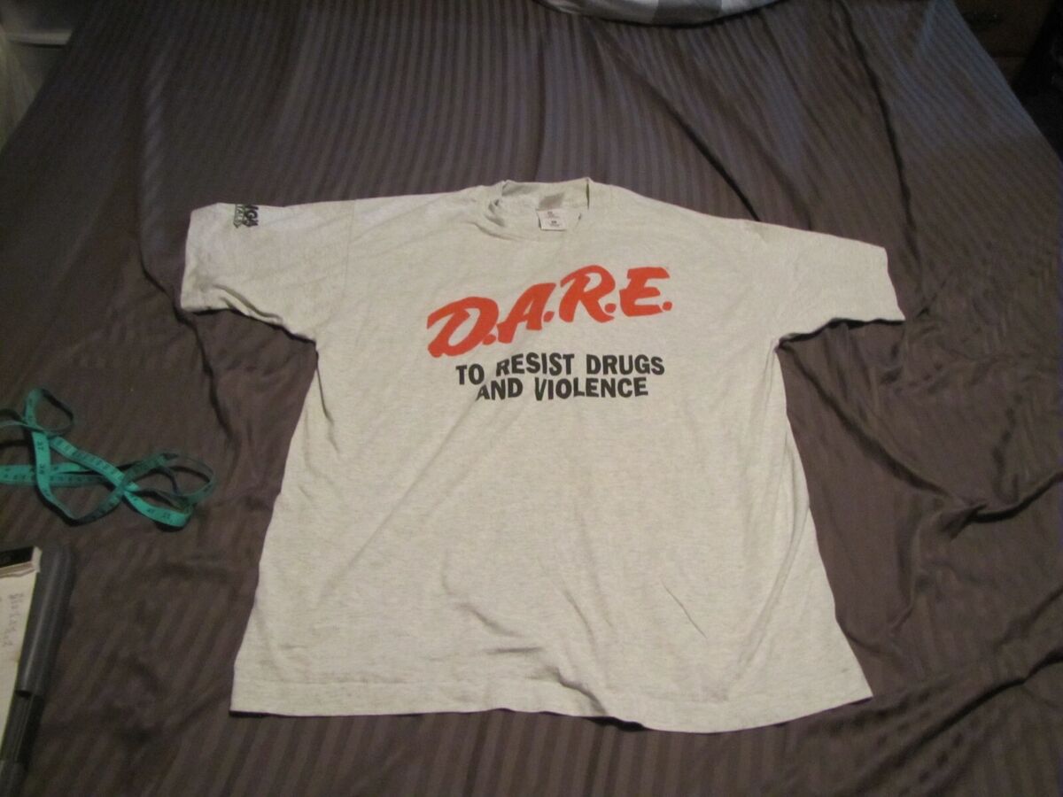 VTG FRUIT OF THE LOOM BEST D.A.R.E. TO RESIST DRUGS & VIOLEN VTG FRUIT OF THE LOOM BEST D.A.R.E. TO RESIST DRUGS & VIOLEN