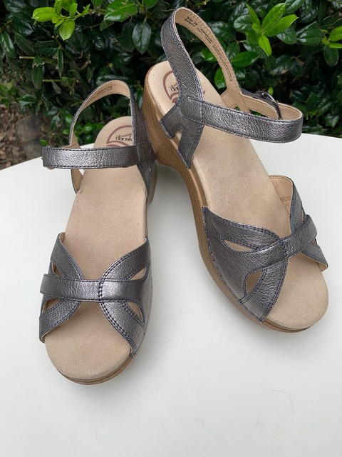 dansko black sandals