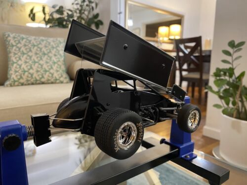 1RC1091 1/18th Sprint Car 3.0, Black, RTR With Show Stand. - Picture 5 of 13