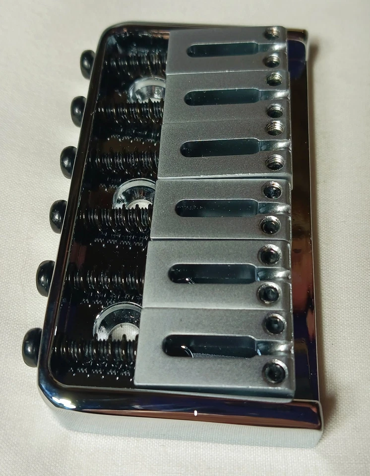 Charvel 6 Cuerdas CROMO HIPSHOT Puente rígido Negro Tornillos de entonación FERRULES Foto 3 de 4