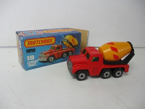 Matchbox Lesney Superfast SF19 Cement Truck- orange barrel, boxed