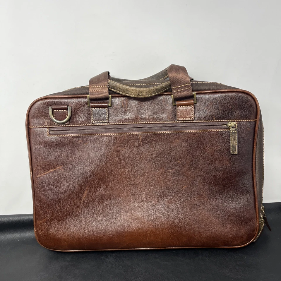 Bolso Mensajero Delgado para Laptop Boconi Garth Cuero Organizador Viajero 10.5x2x15 Foto 4 de 4