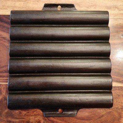 Cast Iron Gem Breadstick Pan, 6-Stick, Approx 7'' Square, Clean/Seasoned