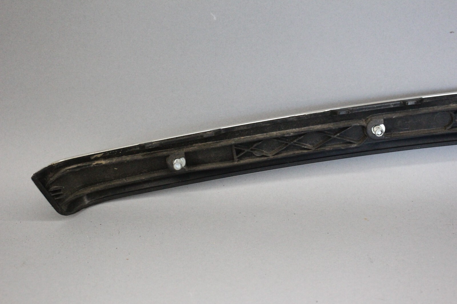 06 BMW E90 325i Front Right Passenger Door Trim Cover Panel 