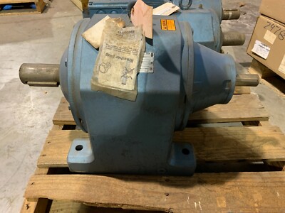 NEW SEW-EURODRIVE GEAR REDUCER R92 SPEED BOX 5.82 RATIO 870044270.98.98 ...