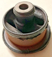 Genuine HONDA Japan NEW 50711-S9A-000 Rubber A, RR. Differential Insulator CR-V