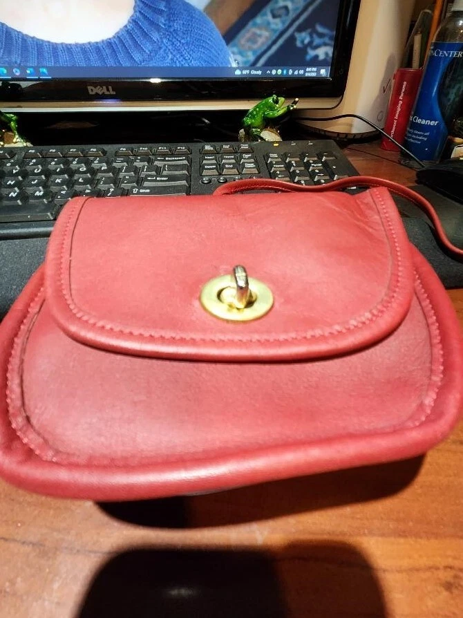 EVERETTE Coach Red Purse / Small Leather Bag