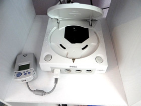 Sega Dreamcast/Arcade Stick HKT-7300 Ultimate Bundle  lot of 9