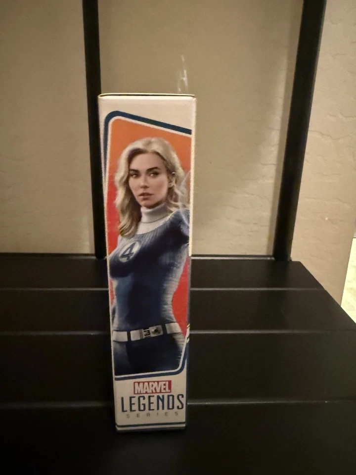 Figura de acción mujer invisible 4 primeros pasos serie Marvel Legends Fantastic Four Foto 2 de 4