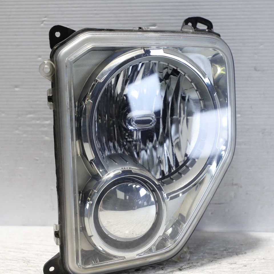 2008-2012 Jeep Liberty Halogen Left Side Headlight Assembly OEM 57010171-AD - Image 3 of 4