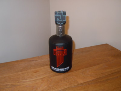 RAMMSTEIN LTD EDITION LEERE FLASCHE MIT MASSIVEM METALLDECKEL KEINE FLÜSSIGKEITEN EMPTY MANCAVE