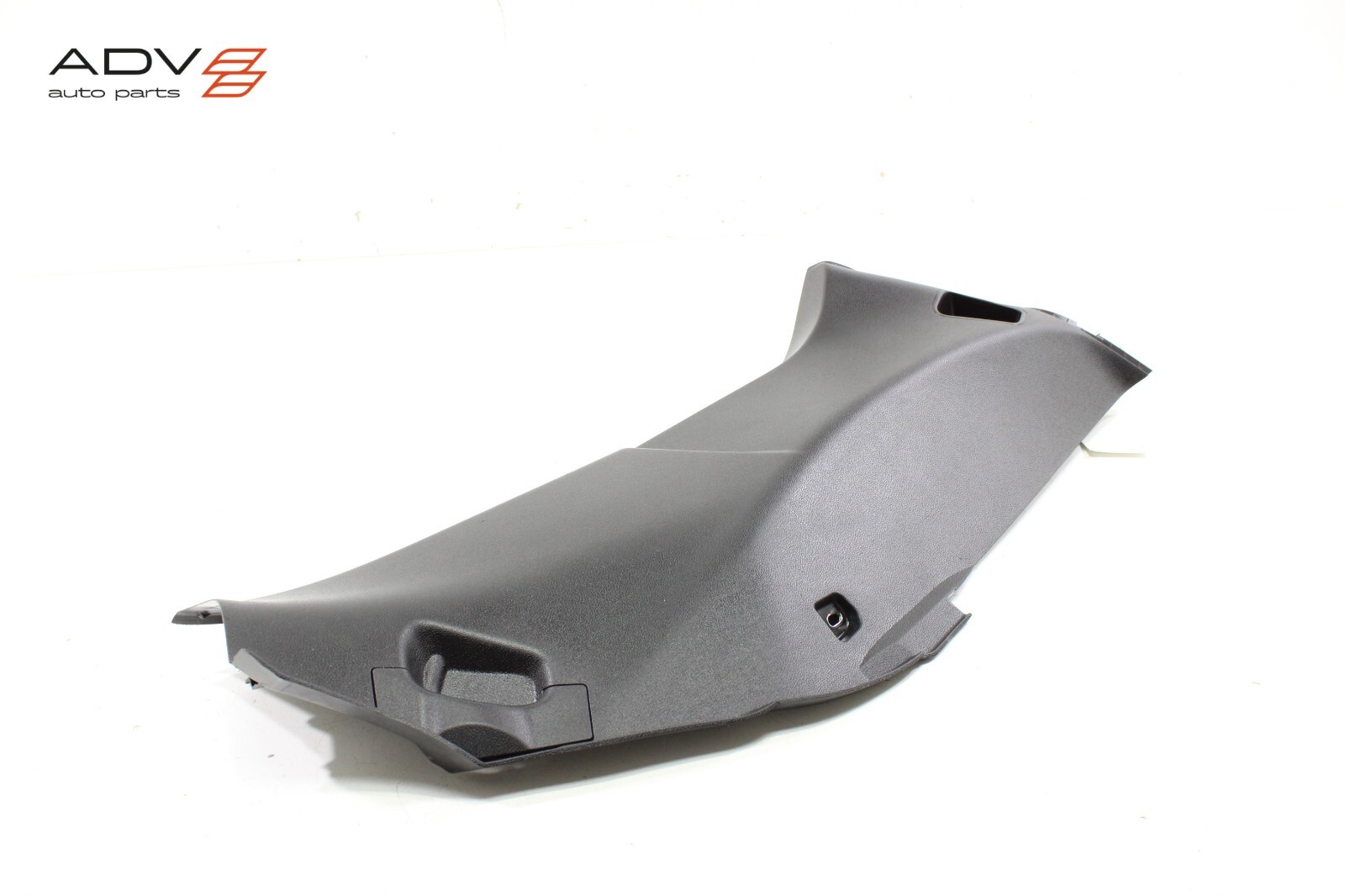 2017-20 MASERATI LEVANTE REAR RIGHT C PILLAR LOWER QUARTER TRIM COVER PANEL OEM