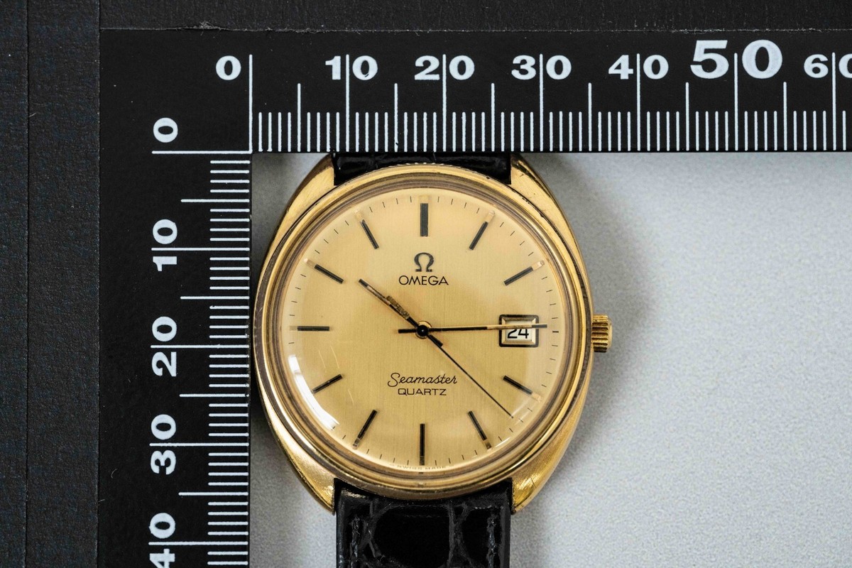 Exc+5** Vintage OMEGA Seamaster Cal.1342 Quartz Gold Dial