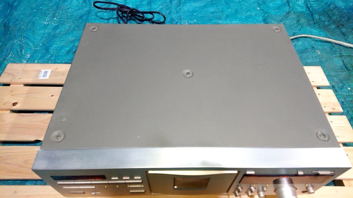 Teac V-7000 3-Head Stereo Cassette Deck Audio Recorder JAPAN Teac V-7000 3-Head Stereo Cassette Deck Audio Recorder JAPAN