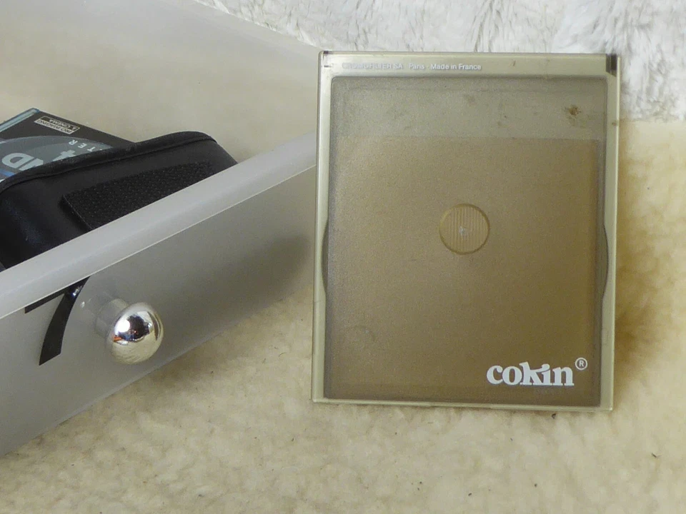 COKIN P Series P028 81C WARMING FILTER 82mm Sq. in ORIGINAL CASE - Image 2 of 4