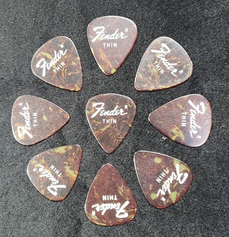 Ten Vintage 1970s Fender Guitar Picks "Uncircled R" Thin Gauge 351 Shape NOS